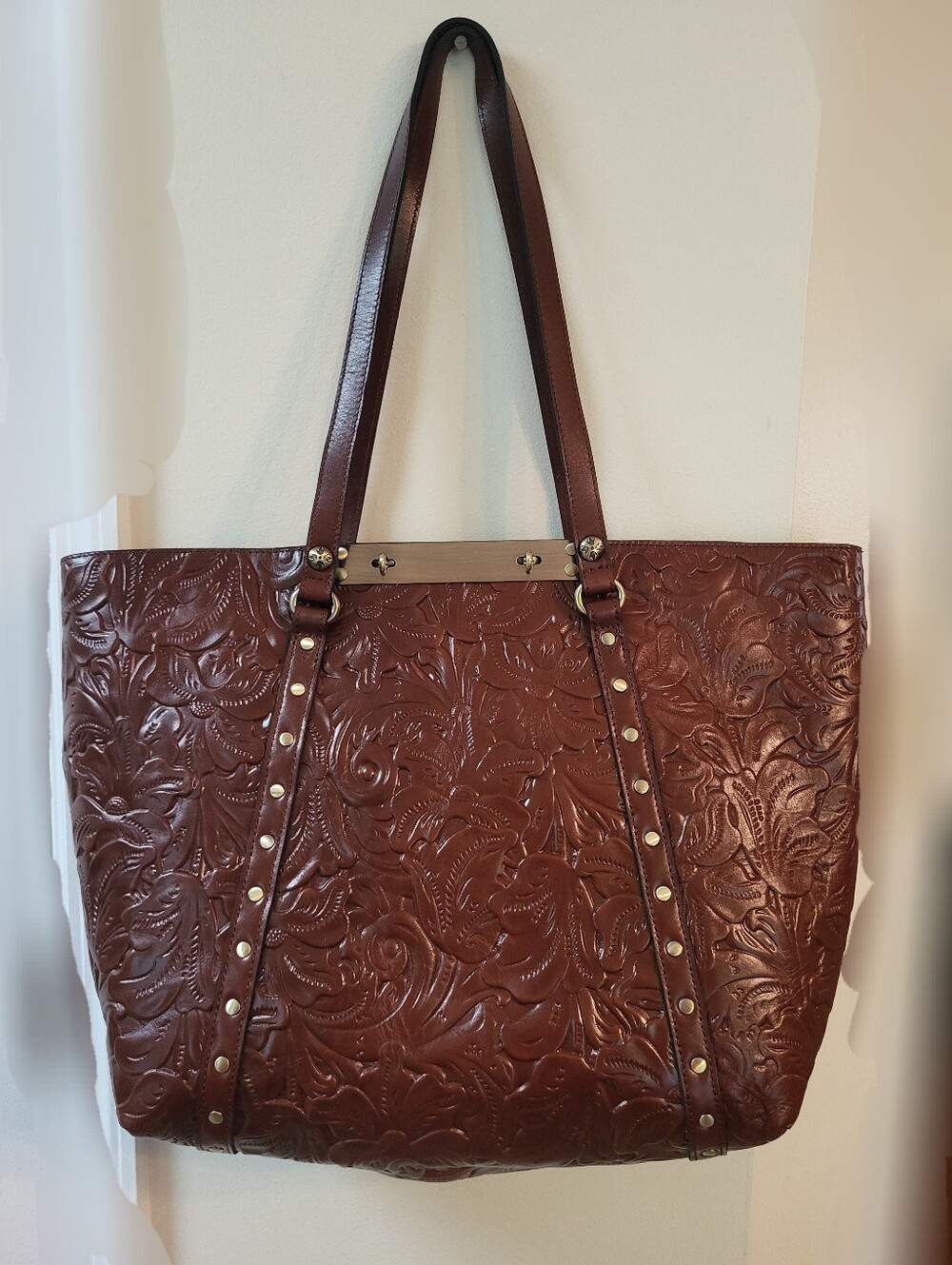Patricia Nash Tooled Benvenuto Tote